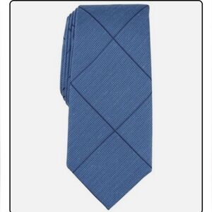 NWT Macy's Alfani Amber Grid Tie in Navy